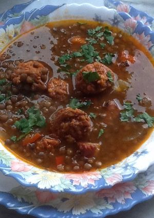 Una foto de Potaje de lentejas con chorizo