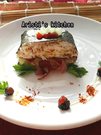 Cara Simple Membikin Resep  Onigirazu isi telur dadar n smoked beef yang Sempurna, Lezat