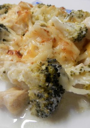 Foto principal de Brócoli gratinado en salsa de queso