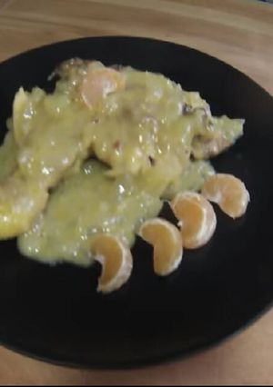 Una foto de Pescado en salsa de mandarina