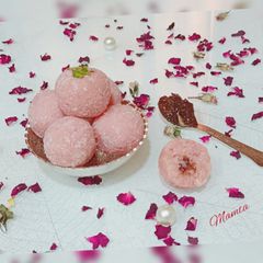 A picture of Rose Gulkand ladoo.