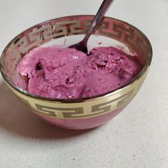 A picture of Keto ice cream berry recipe. Ninja creami.