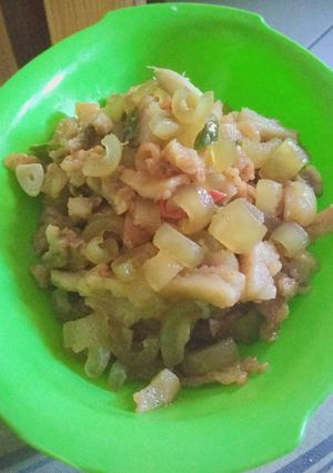Foto resep Oseng Kikil dan Krewedan Sapi