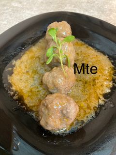 Una foto de Albóndigas en salsa Mte