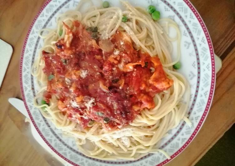 Easiest Way to Prepare Ultimate Tomato over Spaghetti