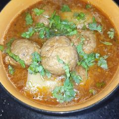 A picture of Meat ball/Kofta Curry.