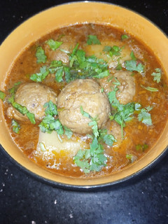 A picture of Meat ball/Kofta Curry.