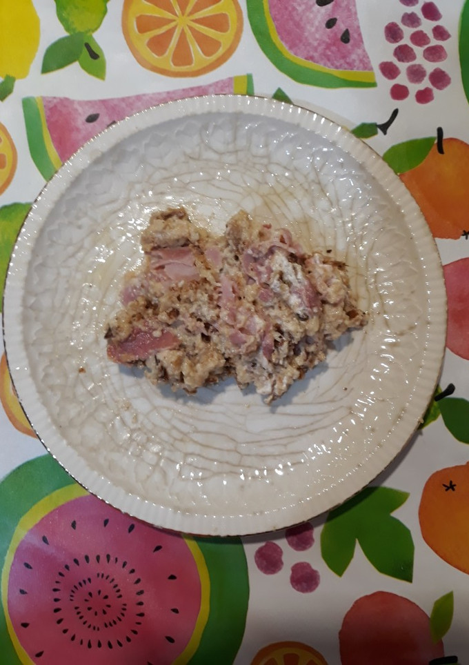 Una foto de Revuelto de crep con queso crema y jamón de york