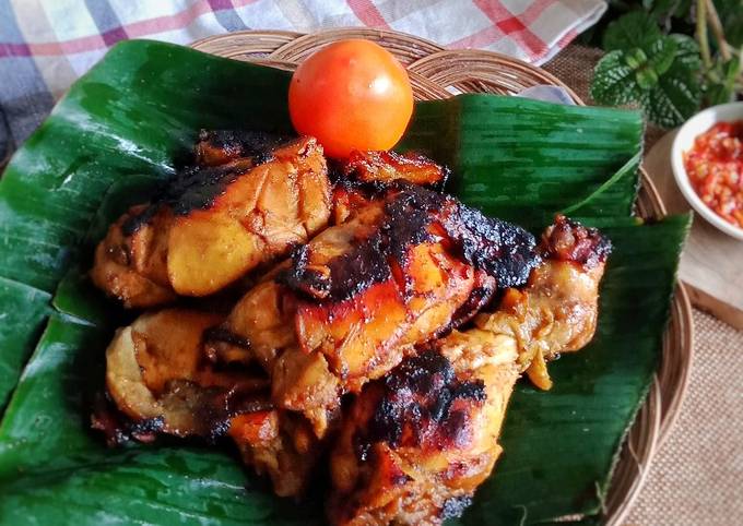 Resep Ayam Panggang Bumbu Ungkep Oleh Ratih Sukardi Cookpad