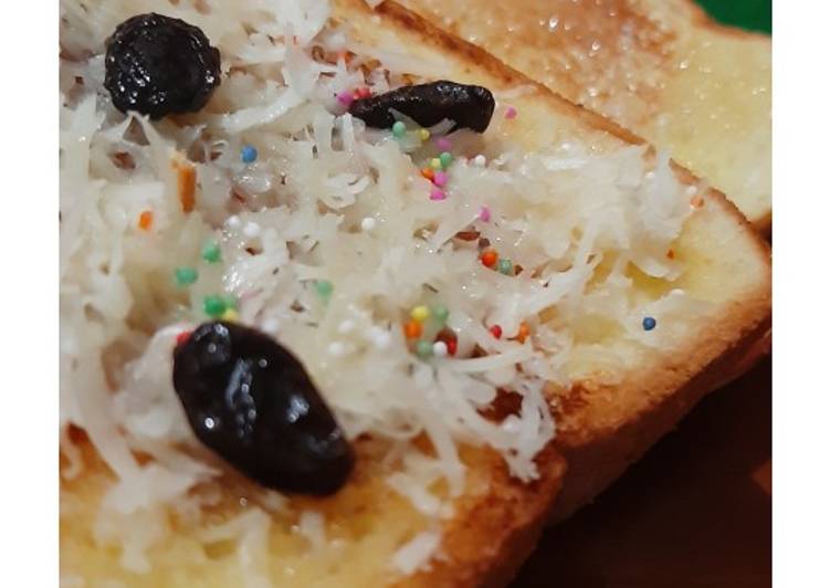 Roti Bakar Ala Cafe Super Simple (Cheese and raisin toast)