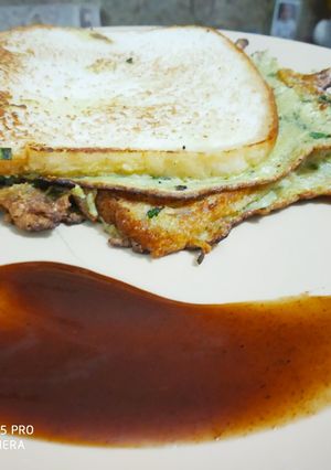 A picture of Bread omlette.
