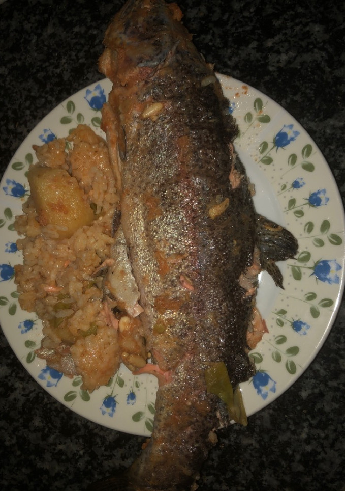 Una foto de 366. Trucha asalmonada rellena al horno