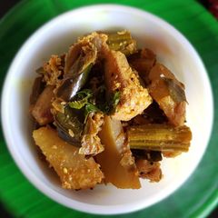 A picture of Mixed vegetable poriyal.