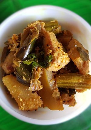 A picture of Mixed vegetable poriyal.