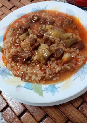 Una foto de Arroz caldoso con bacalao, alcachofas y habas