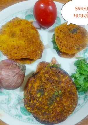 પુડલા સેન્ડવીચ (Pudla Sandwich Recipe In Gujarati) રેસીપી મુખ્ય ફોટો