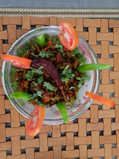 ફણસી ટામેટા નું શાક (Fansi Tomato Shak Recipe In Gujarati) રેસીપી મુખ્ય ફોટો