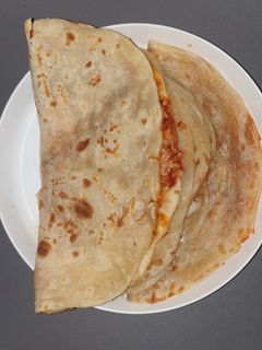 صورة لوصفة بيتزا على شكل سندويشات 🍕