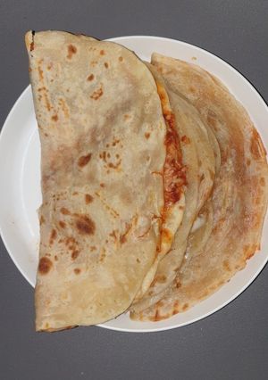 صورة لوصفة بيتزا على شكل سندويشات 🍕