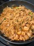 Red Curry Chicken with Bottled Bamboo Shoots (Dorm/Condo Style)