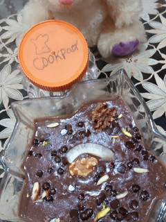 A picture of Chocolate kheer.