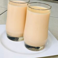 Carrot & milk drink A picture of Carrot & milk drink.
