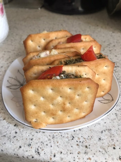 عکسی از دستور کراکر الویه