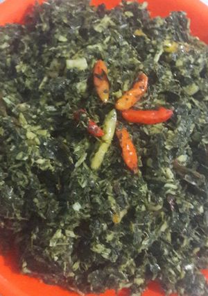 Foto resep Daun singkong tumbuk (khas Toraja)