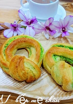 Hình của món Bánh Mì Ngọt Nhân Sữa Dừa.