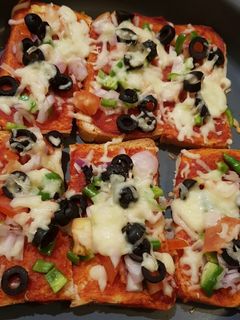 صورة لوصفة بيتزا الخضار بالتوست 🍕🍞