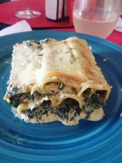 Una foto de Canelones rellenos de espinaca