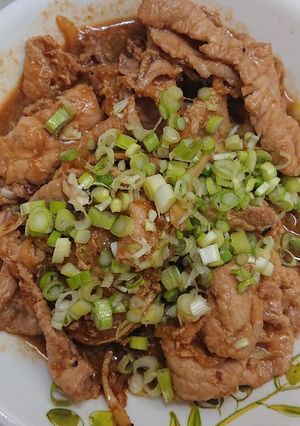洋蔥炒里肌肉 的食譜成品照片