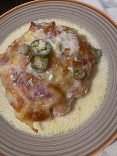 Una foto de Cazuela de pollo y jalapeño