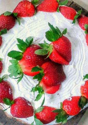 Foto resep STRAWBERY SHORTCAKE with VANILLA OGURA CAKE ala TINTINRAYNER