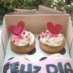 Una foto de Cupcakes de banano con crema de mantequilla