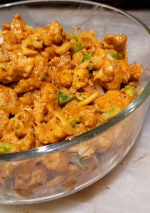 A picture of Chicken tikka filling.