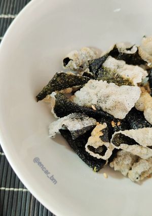 Una foto de Snack de alga nori y arroz