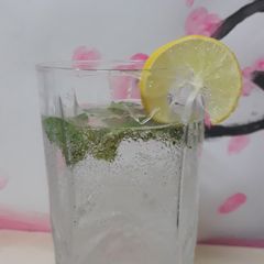 A picture of Fizzy minty drink #nofire.