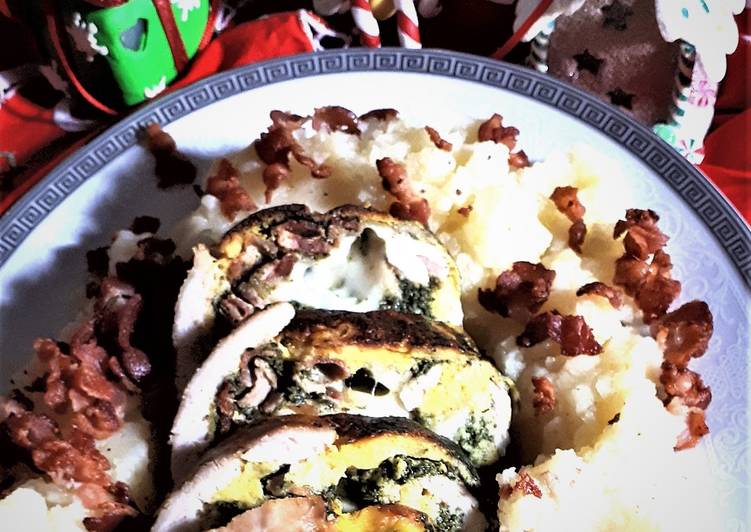 How to Make Homemade Rotolo di tacchino della Vigilia e patate al bacon