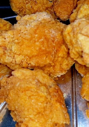 Una foto de Pollo estilo KFC