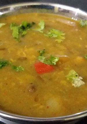 A picture of Maa chole ki daal.