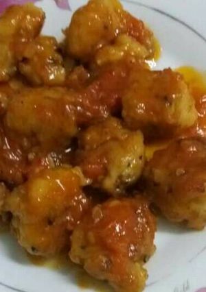 Hình của món Cá viên chiên sốt chua ngọt.