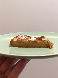 Una foto de Tarta de manzana y plátano
