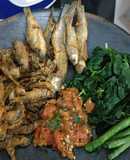 Wader goreng sambel pecak