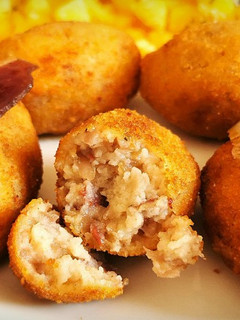 Una foto de Croquetas de Magret Séché (Jamón de Pato)