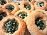 ​🥐 Mini Rustici Ricotta e Spinaci: Ricetta Facile con Pasta Sfoglia 🌸