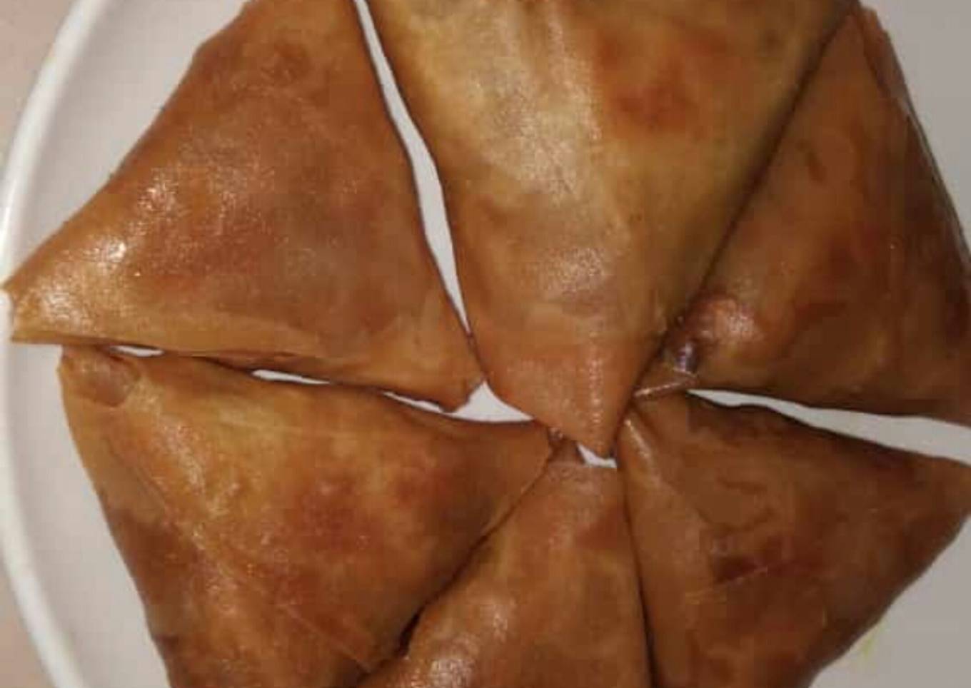 Chicken and potato inty samosas:
