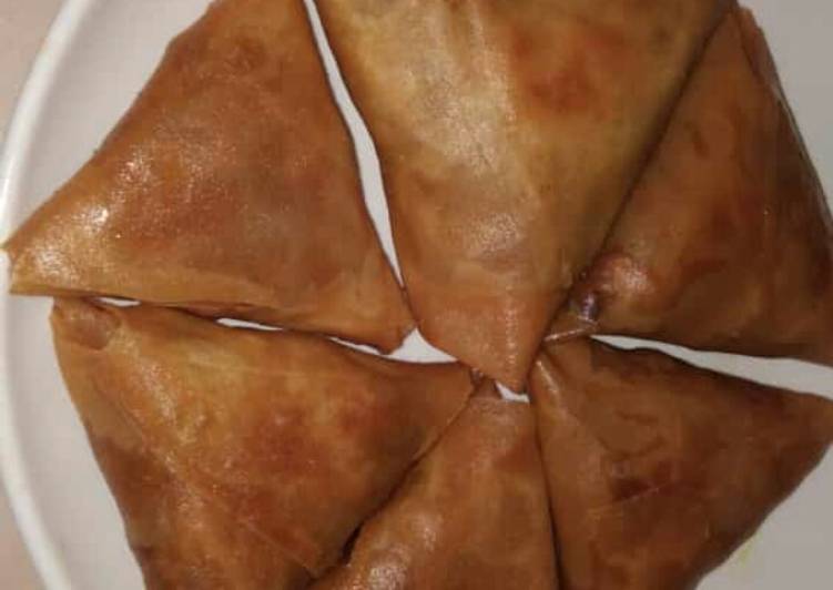 Langkah Mudah Memasak Samosa inti ayam dan kentang yang Yummy