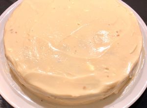 Foto principal de Tarta de Zanahoria ligera con "Vainilla Cream Cheese Frosting"