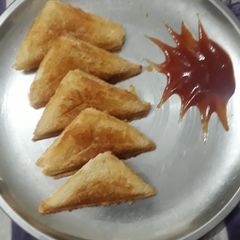 A picture of Bread potato toast.
